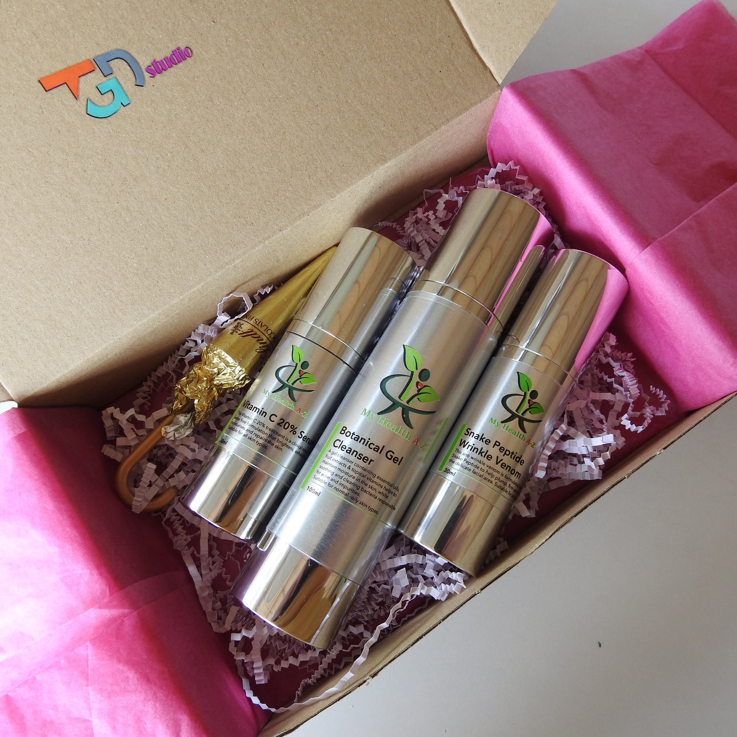 gift box with vitamin C 20% Serum, Botanical gel cleanser and Snke Peptide wrinkle Venom